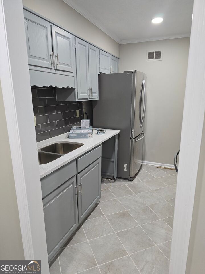 Property Photo: 105 Glen Acres Court GA 30035