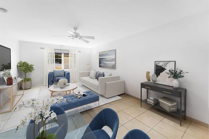 Property Photo:  12 NE 19th Ct 219A  FL 33305 