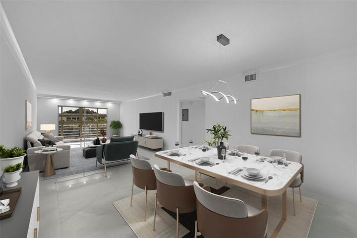 Property Photo:  2901 Victoria Cir M4  FL 33066
