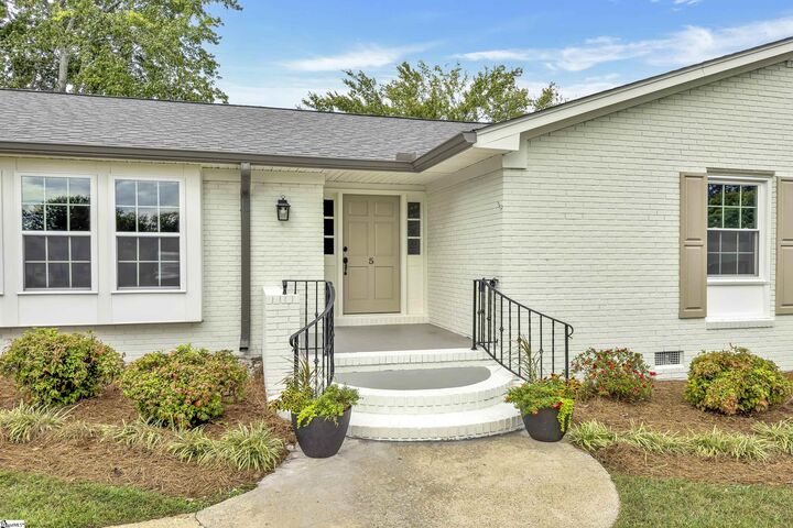 Property Photo:  5 Belgrade Drive  SC 29615 