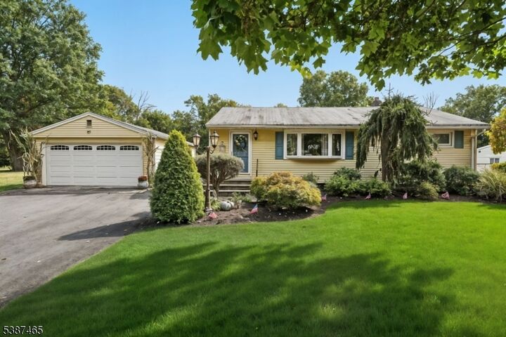72 Alexander Ave  Parsippany-Troy Hills Twp. NJ 07054 photo