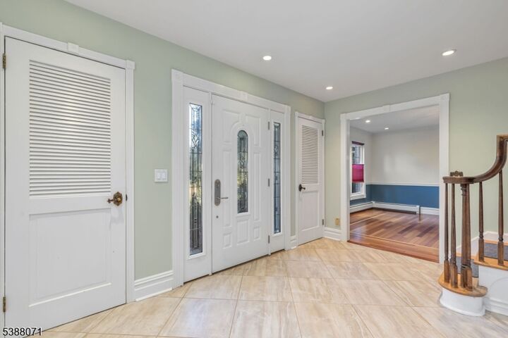 Property Photo: 25 Oechsner Ct NJ 07922