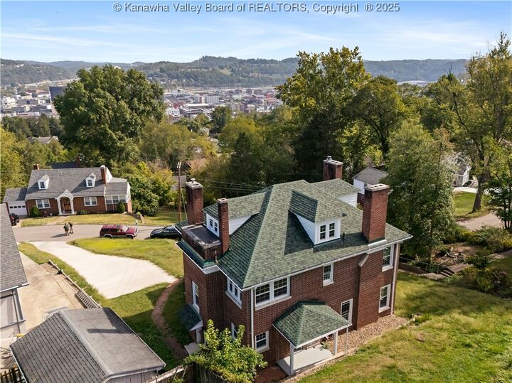 927 Ridgemont Road  Charleston WV 25314 photo