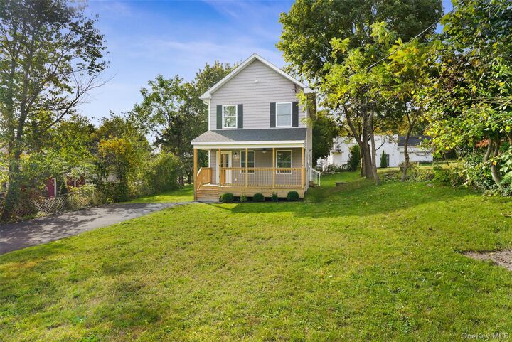 Property Photo:  15 Armonk Road  NY 10512 