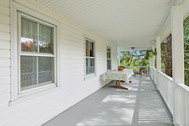 Property Photo:  51 Choate Lane  NY 10570 