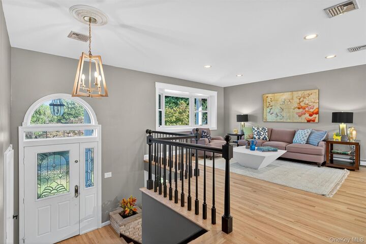 Property Photo:  6 Bradner Drive  NY 10990 
