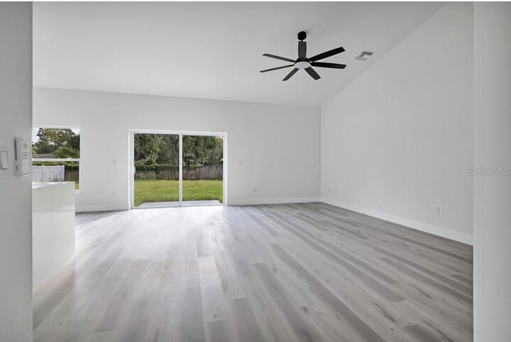 Property Photo:  1875 2nd Avenue  FL 32724 