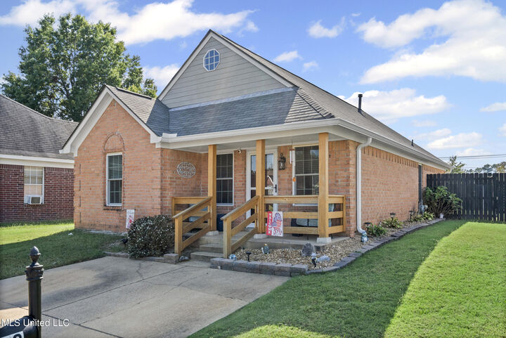 Property Photo:  5893 Kayla Drive  MS 38671 