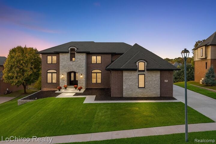 674 Springview Drive  Rochester MI 48307 6071 photo