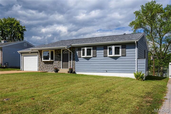 Property Photo:  861 Morningside Lane  MO 63010 
