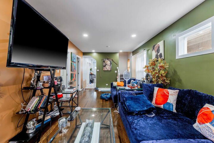 Property Photo:  8949 S Elizabeth Street  IL 60620 