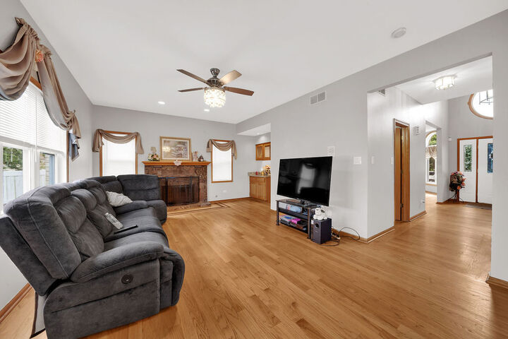 Property Photo:  10745 Lockwood Avenue  IL 60453 