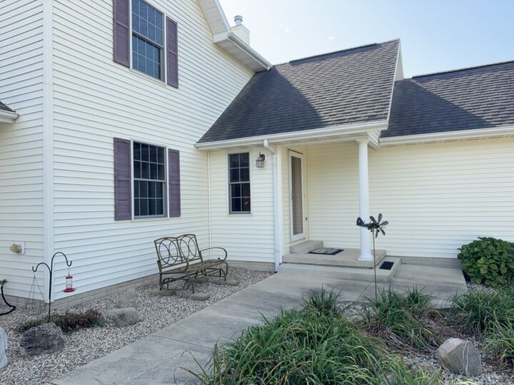 Property Photo:  16555 McLean Road  IL 61732