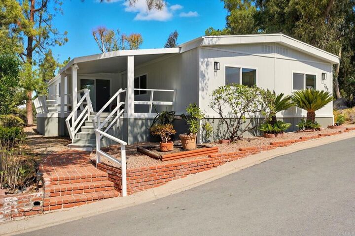 Property Photo:  1751 Citracado Parkway Spc 288  CA 92029 