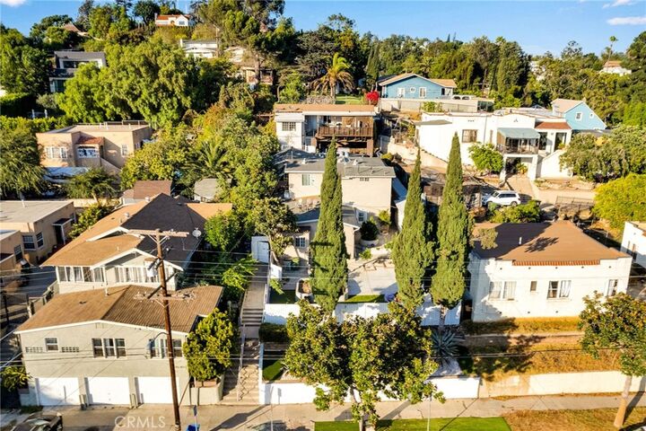 Property Photo:  1925 Berkeley  CA 90026