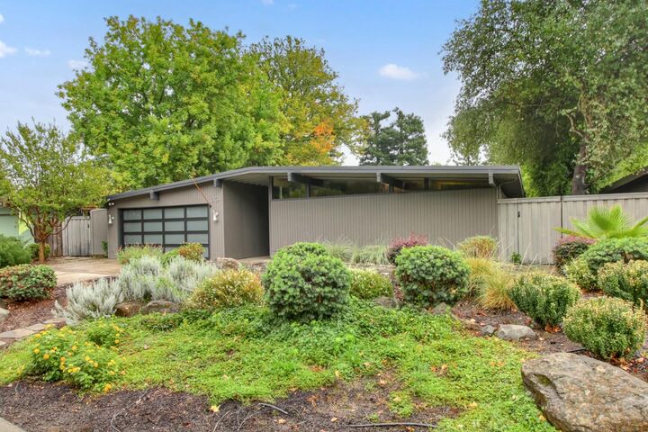2104 Hamlet Place  Carmichael CA 95608 photo