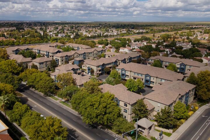 Property Photo:  2001 Club Center Drive 2107  CA 95835 