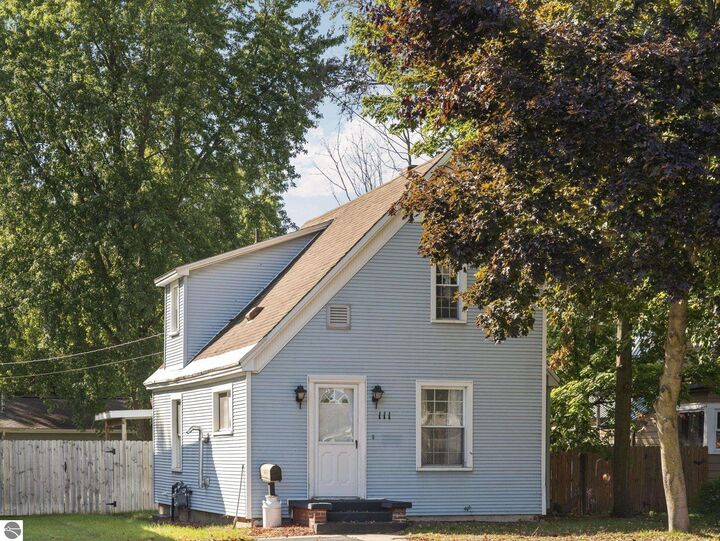 111 W Fourteenth Street  Traverse City MI 49684 photo