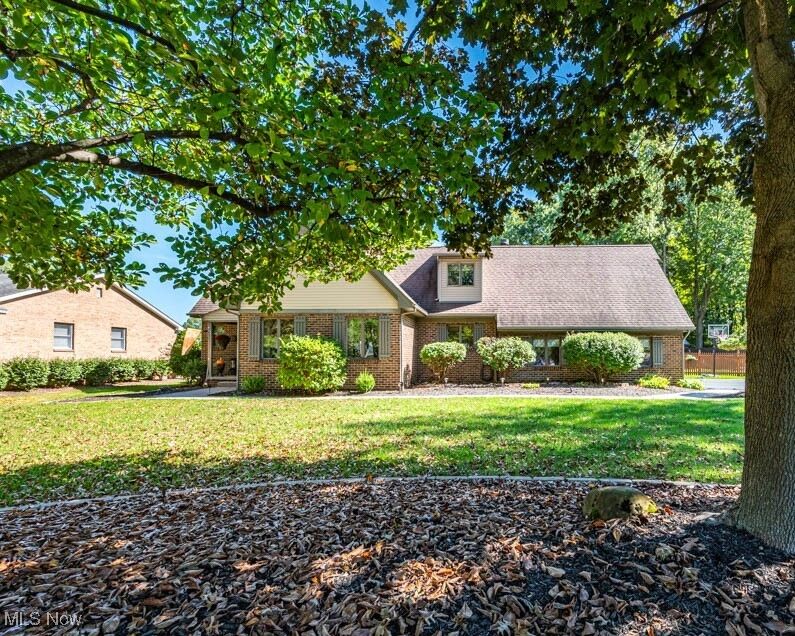 Property Photo:  7511 East Parkside Drive  OH 44512 