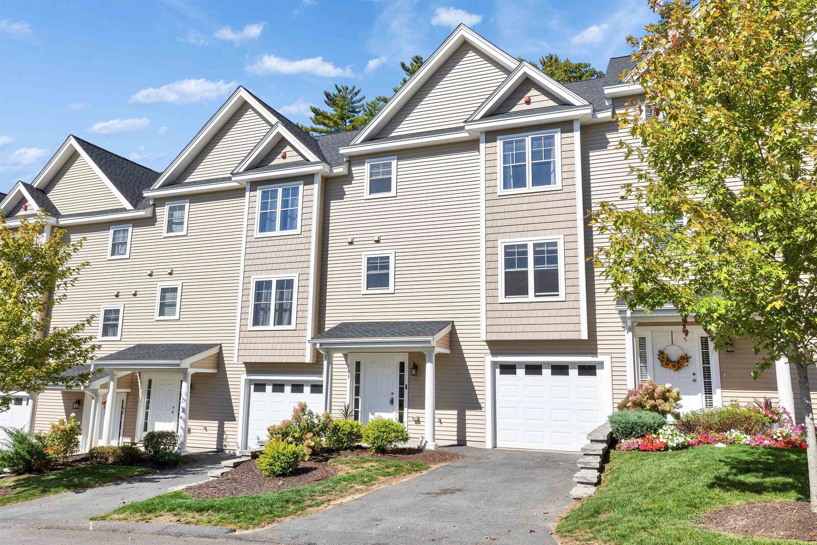 Property Photo:  163 Woodview Way  NH 03102 