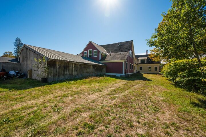 Property Photo:  114 East Main Street  NH 03221 