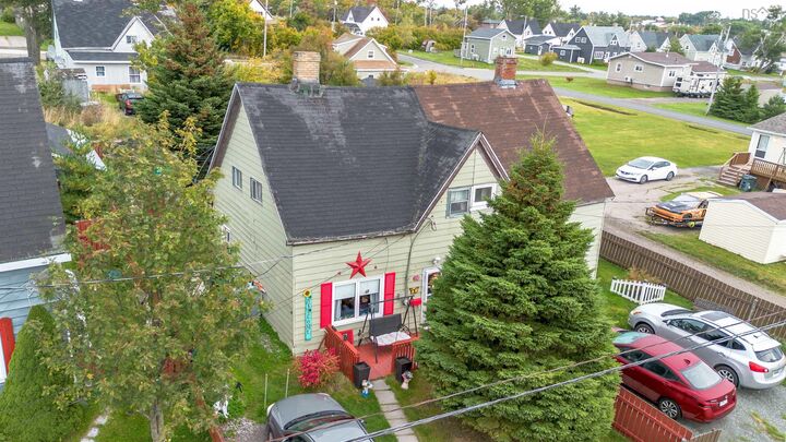 133 Dorchester Street  Glace Bay NS B1A 3P2 photo