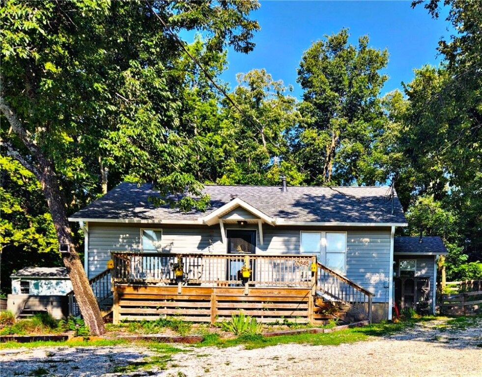 Property Photo:  10845 SW Campbell Road  AR 72701