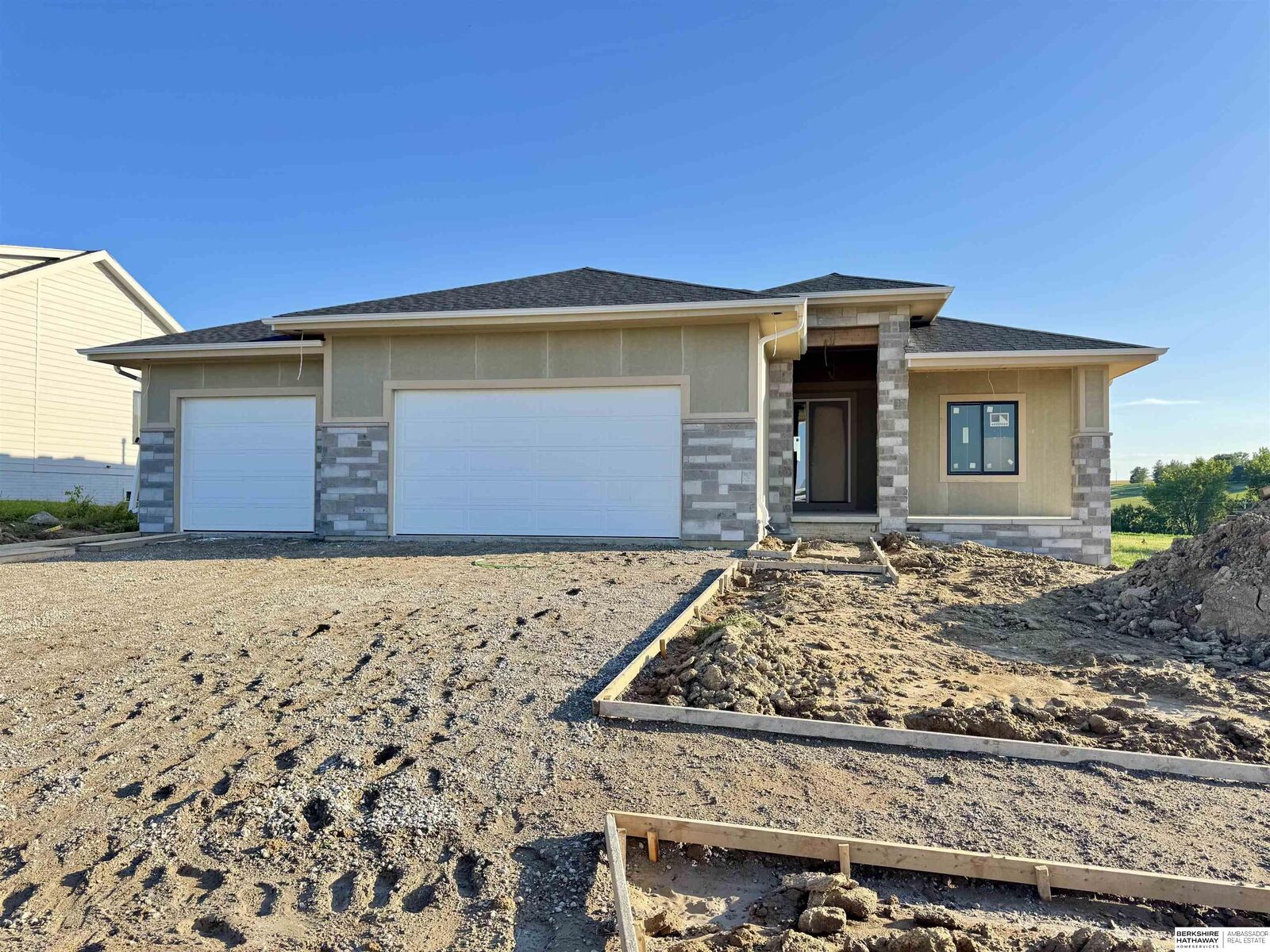 Property Photo:  21723 Glenmore Drive  NE 68028 