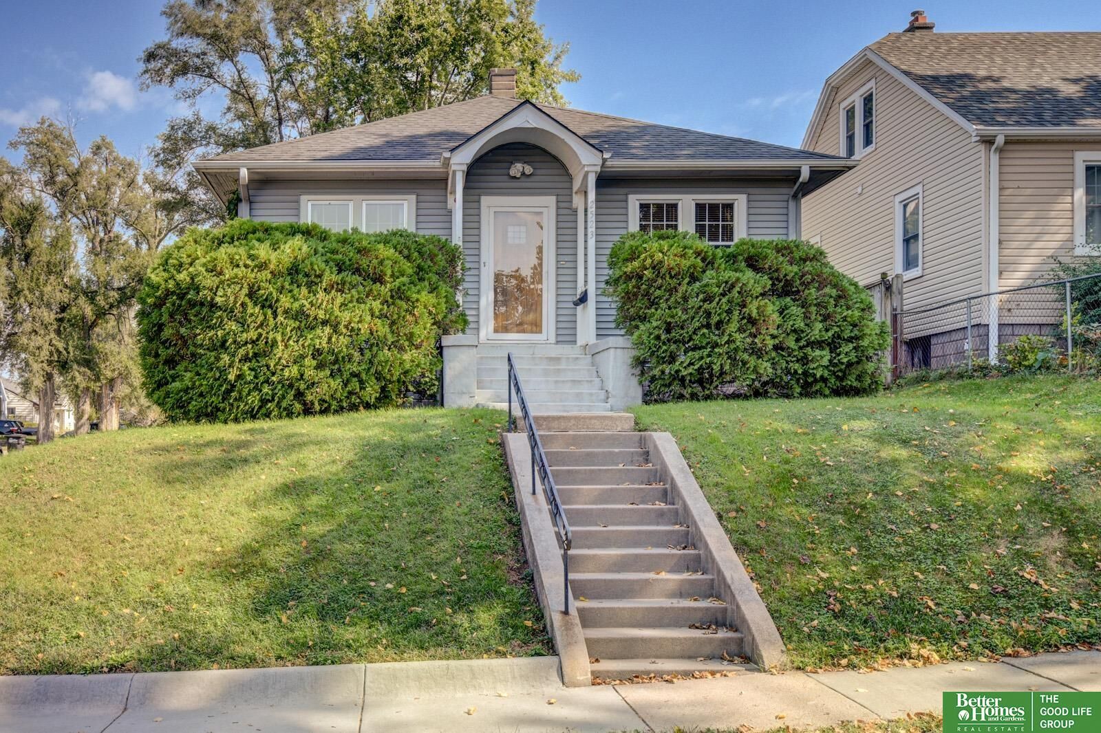 Property Photo:  2523 N 49 Avenue  NE 68104 