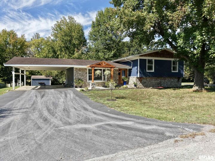 Property Photo:  1209 Election Drive  IL 62812 