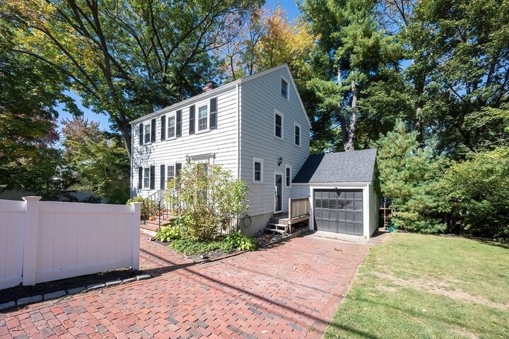 Property Photo:  6 Cleveland Rd  MA 02481 