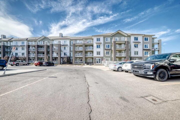 Property Photo:  6118 80 Avenue NE 3109  AB T3J 0S6 