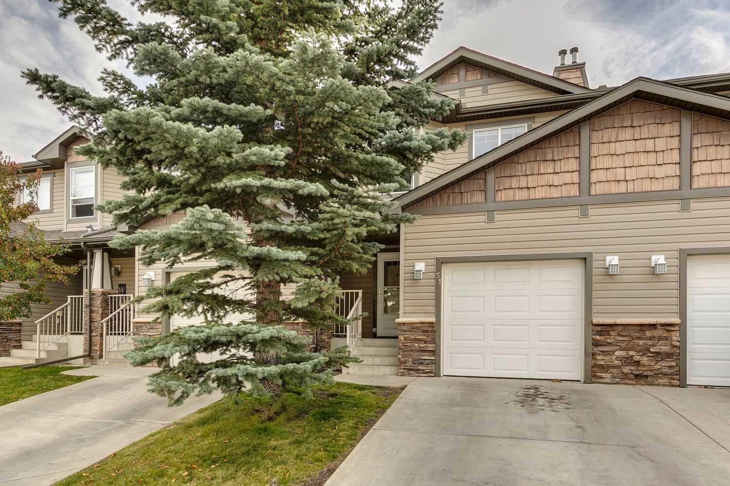 Property Photo: 51 Spring Meadows Bay AB T1S 2G8