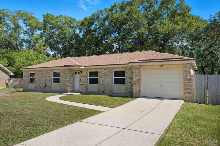 6190 Arbutus Dr  Pensacola FL 32504 photo