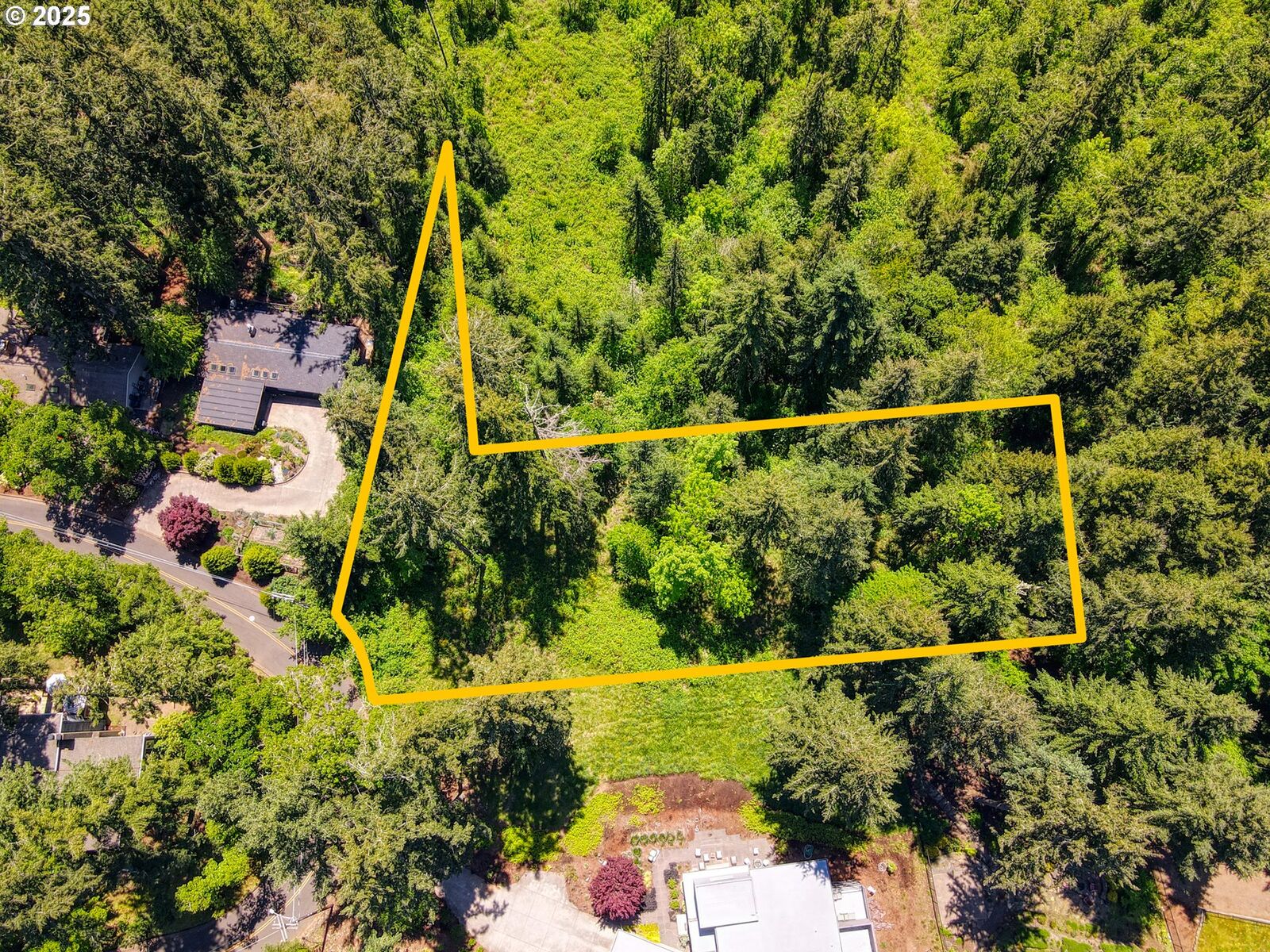 Property Photo:  Douglas Dr  OR 97405 