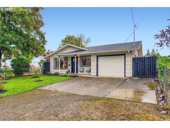 Property Photo:  6616 SE 75th Ave  OR 97206 