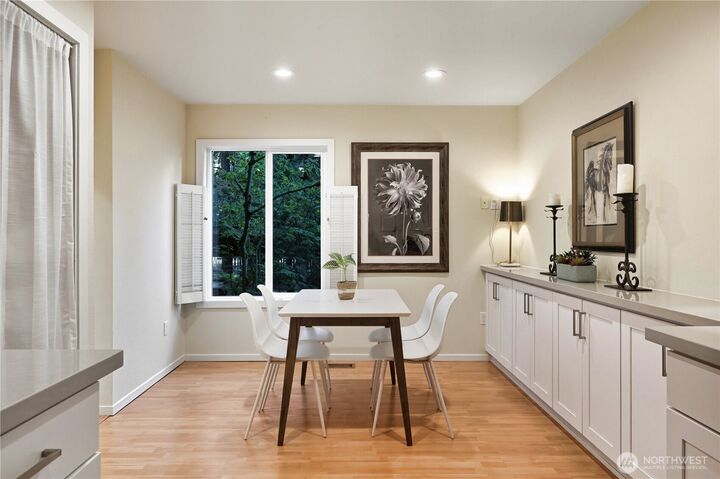 Property Photo:  13730  15th Avenue NE E204  WA 98125 
