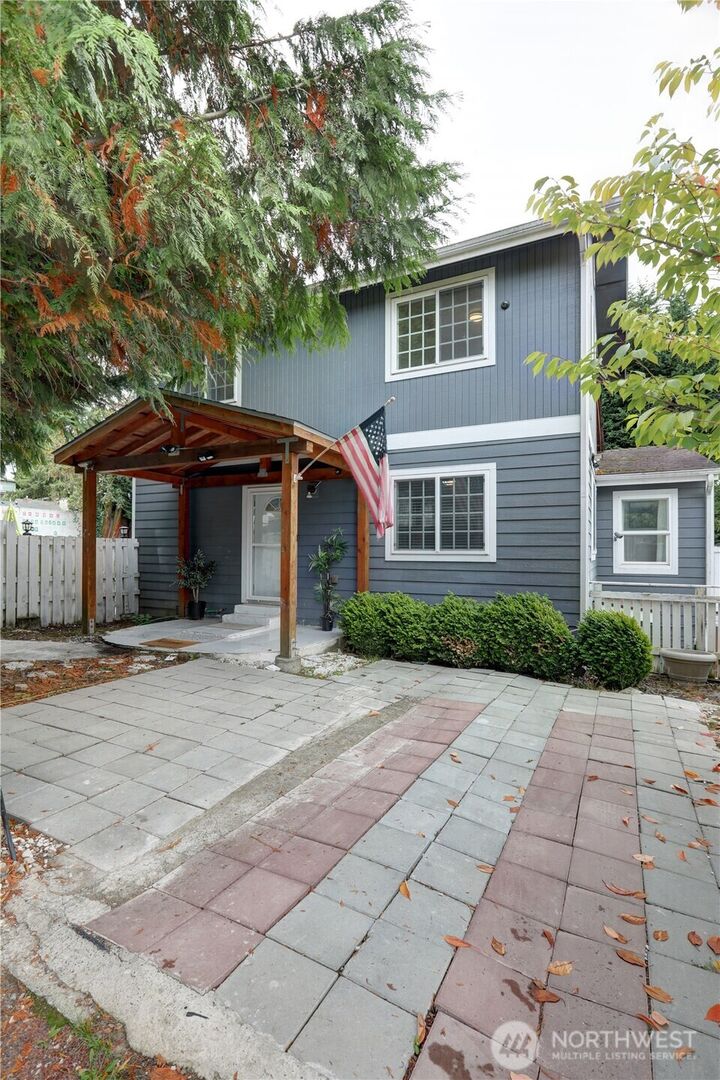 20705  13th Avenue S  Seatac WA 98198 photo