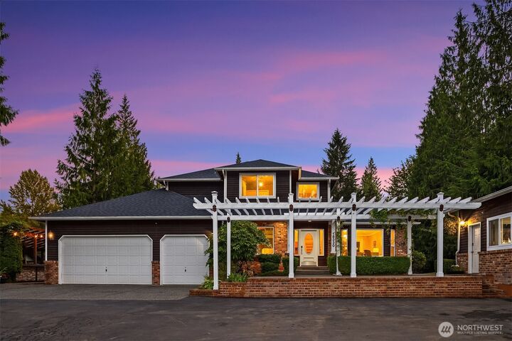 Property Photo:  18330  Butler Road  WA 98290 