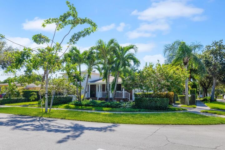 Property Photo: 100 NE 123rd St FL 33161