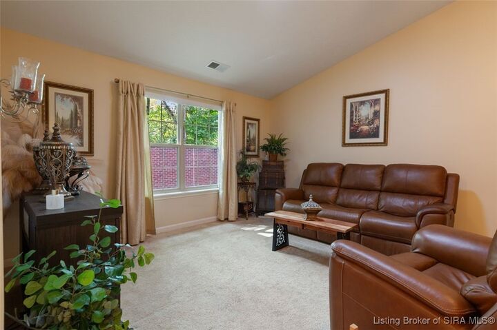 Property Photo:  1918 Majestic Meadows Drive  IN 47129