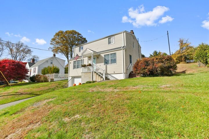 53 Hilltop Drive  Fairfield CT 06890 photo