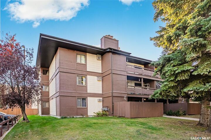 437 Pendygrasse Road 302  Saskatoon SK S7M 5C1 photo