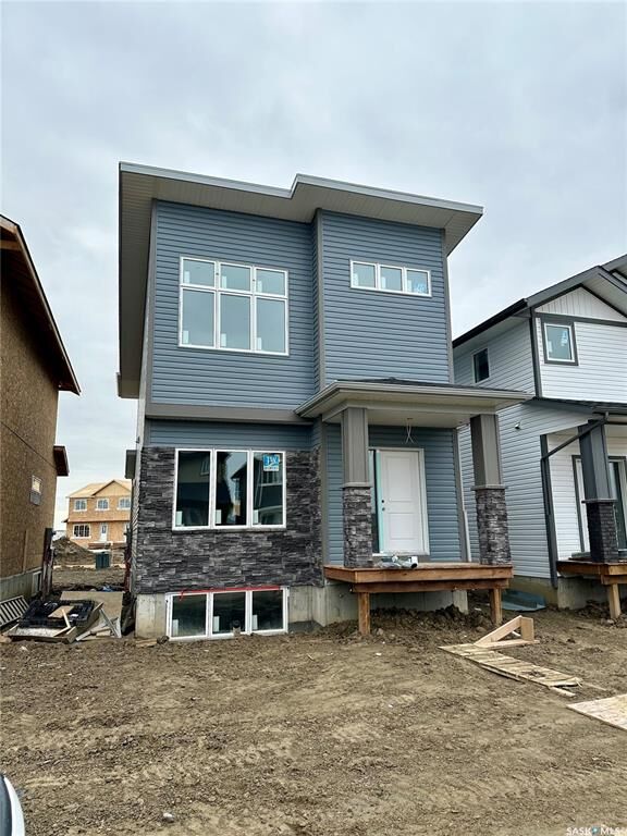 1404 Besnard Drive  Martensville SK S0K 2T1 photo
