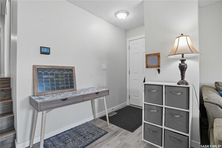 Property Photo:  127 Hastings Crescent  SK S4T 7N6 