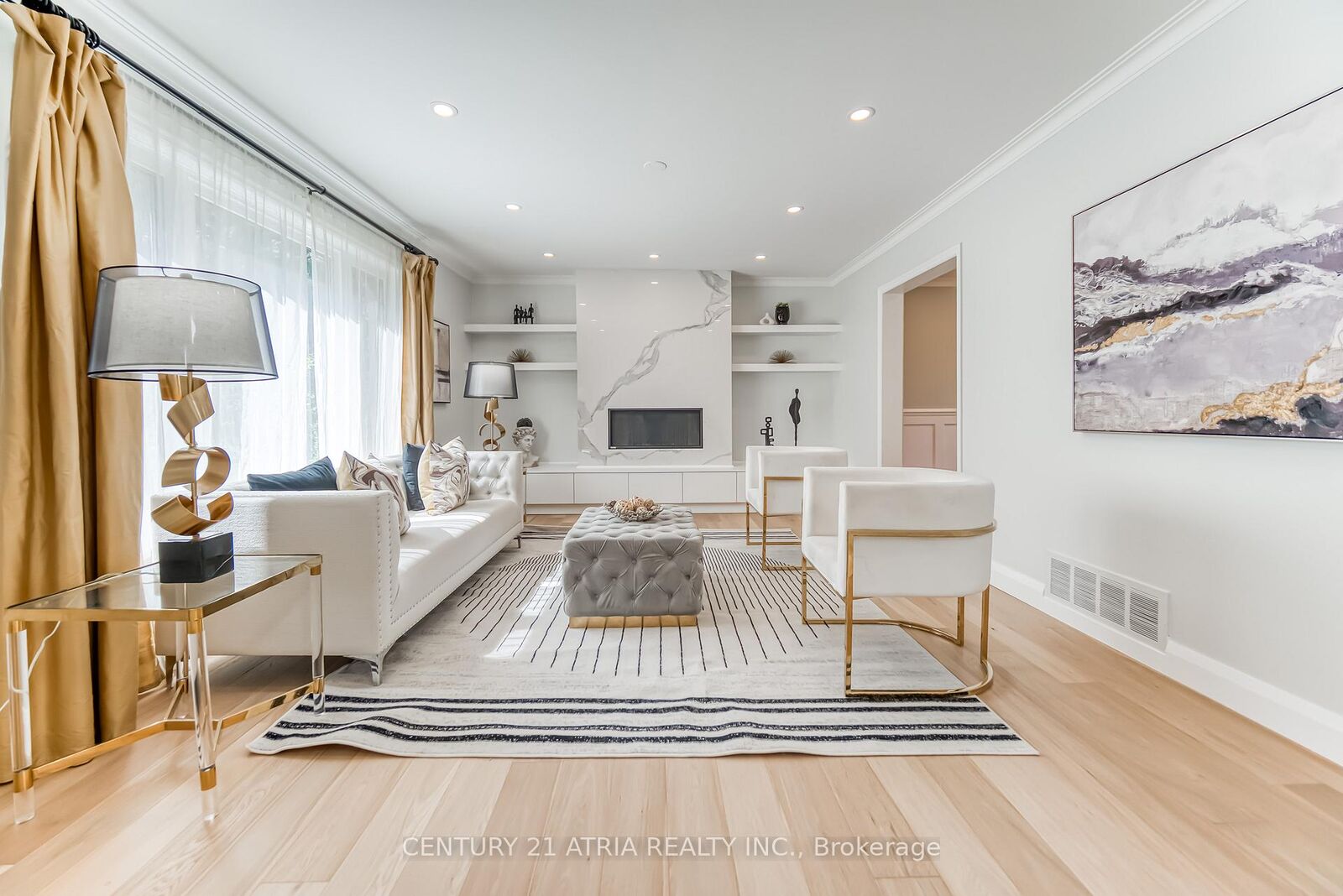 Property Photo:  56 Magpie Crescent  ON M2L 2E5