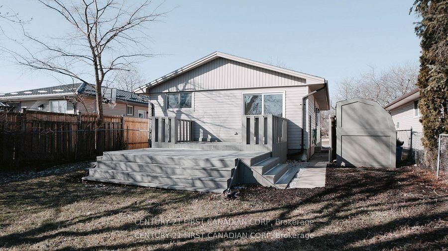 Property Photo:  1072 Jalna Boulevard  ON N6E 2J5 