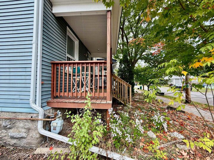 Property Photo:  4 Gould Street 2  ON K1Y 2P2 