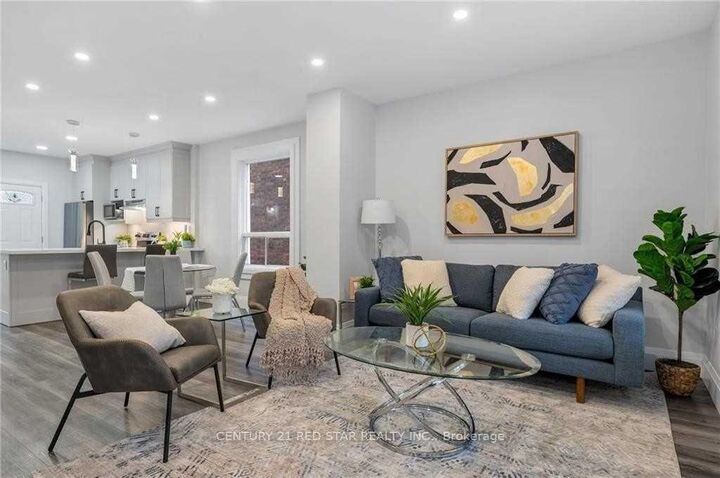 Property Photo:  42 Arthur Avenue N  ON L8L 6C5 