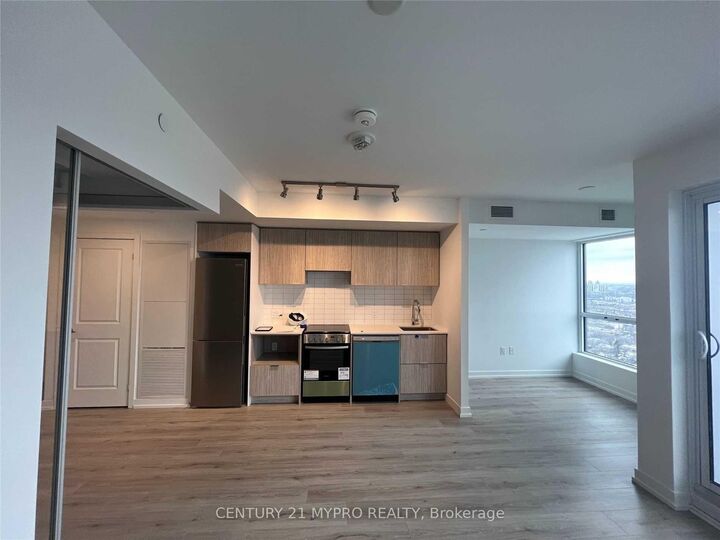 Property Photo:  395 Bloor Street E 4405  ON M4W 0B4 